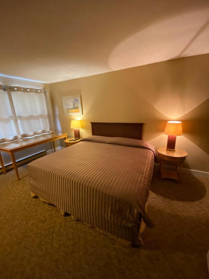 Lumby Twin Creeks Motel المظهر الخارجي الصورة