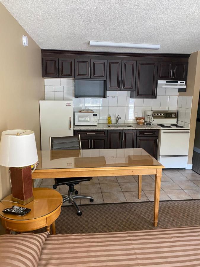 Lumby Twin Creeks Motel المظهر الخارجي الصورة